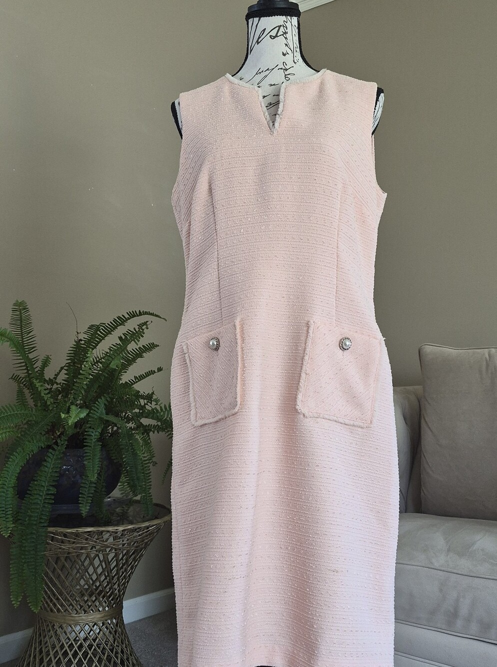 Karl Lagerfeld Pink Tweed Dress Womens Size 8 Pearl Button Details Gold Zipper
